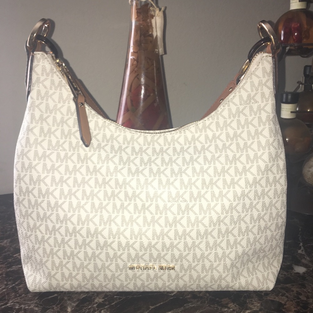 Michael Kors Isabella bag